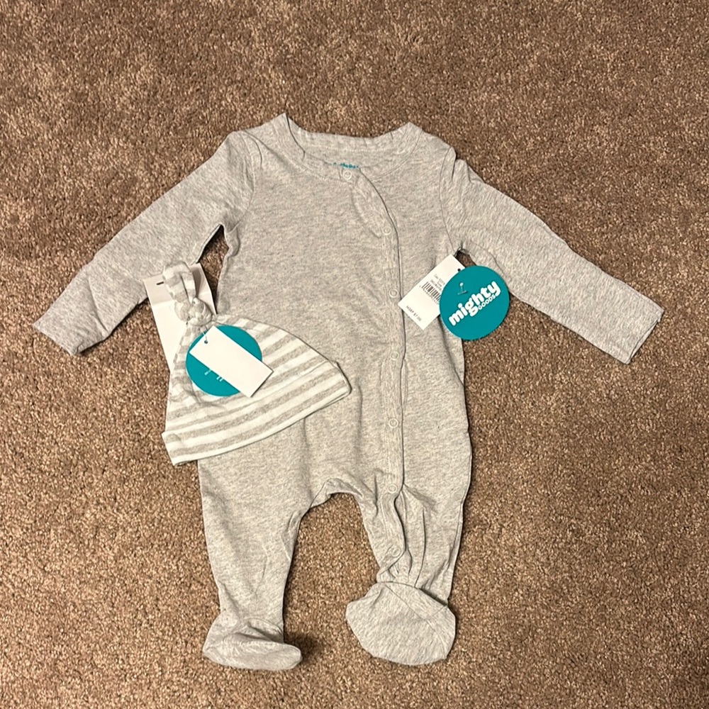 Mighty Goods Light Gray Sleeper with Striped Hat